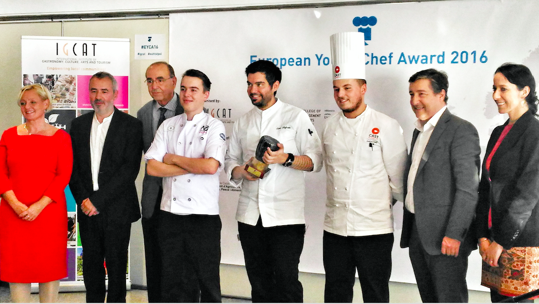 Los tres premiados en la European Young Chef Award 2016 /Foto: Los Foodsiras©