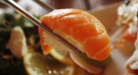 Sushi de Salmón - Los Foodistas